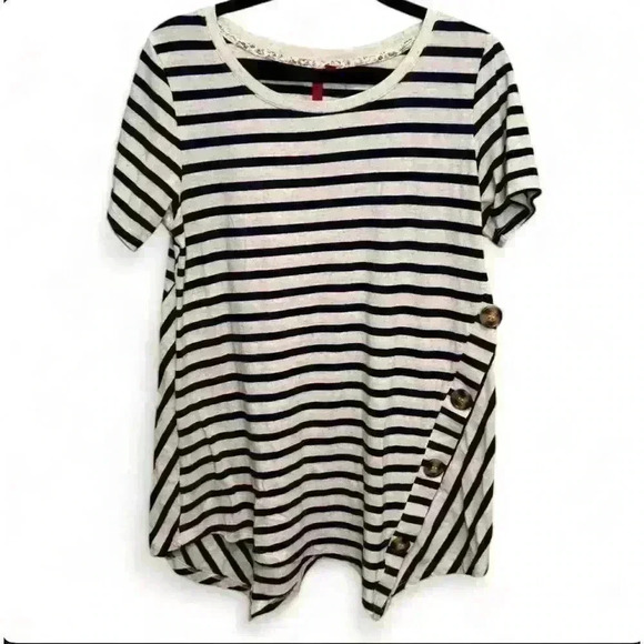 Love Scarlett Women's Black Striped Scoop Neck Blouse - Size Small - Picture 1 of 8